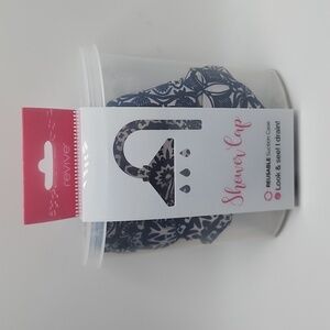 Shower Cap Reuseable with Suction Case Black & White
